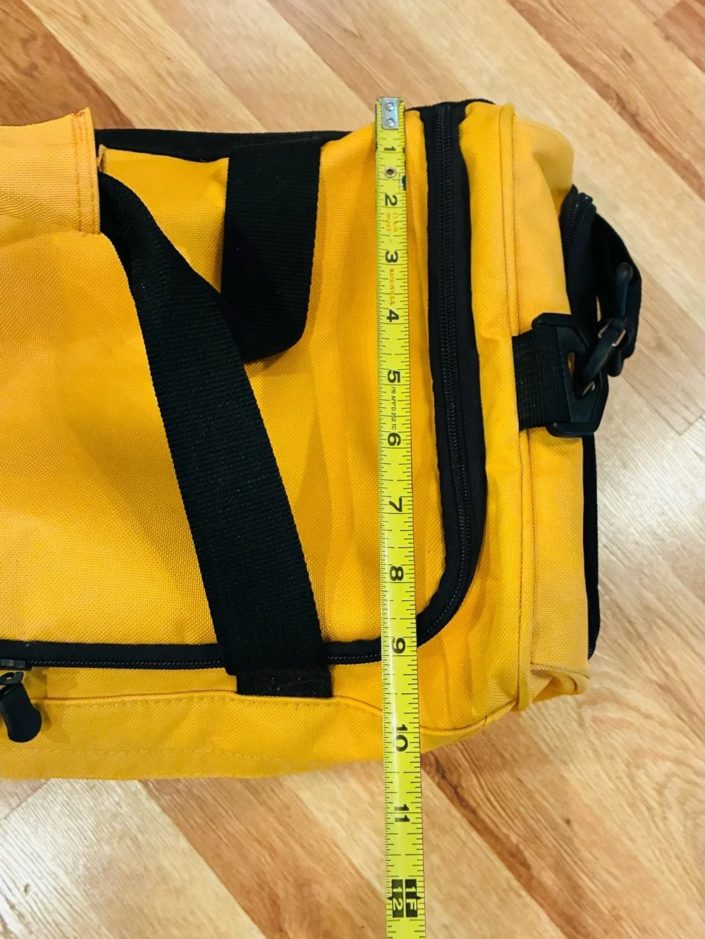Eddie Bauer Travel Gym Carry-On Duffle Bag Duffel Canvas Hand or Shoulder Carry